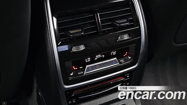 BMW X7 2022 — photo 30