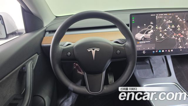 Tesla Model Y 2022 — photo 13