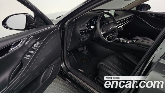 Genesis G80 2023 — photo 13
