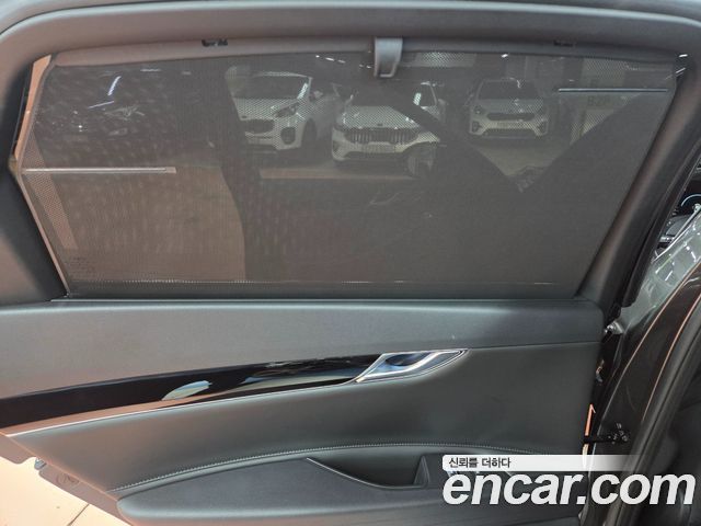Genesis G80 2023 — photo 33
