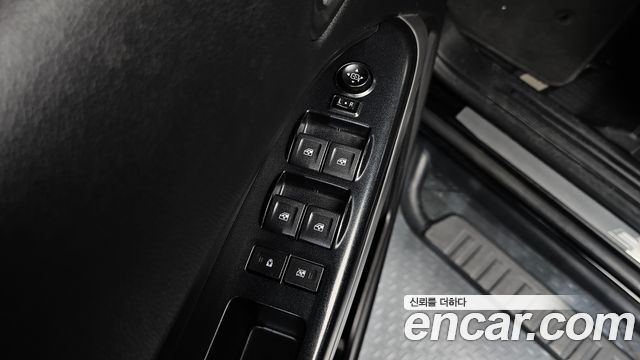 Chevrolet Korea Colorado 2021 — photo 23