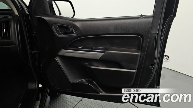 Chevrolet Korea Colorado 2021 — photo 14