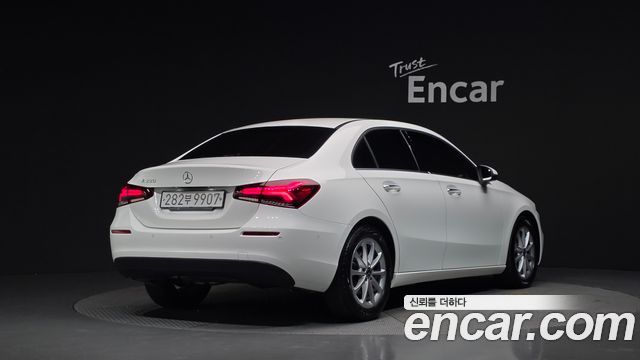 Mercedes-Benz A-Class 2020 — photo 2