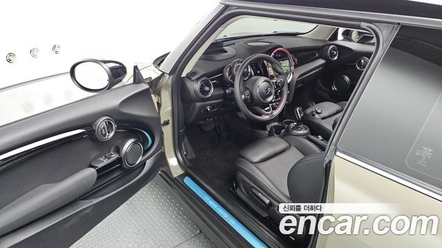 Mini Cooper 2020 — photo 11