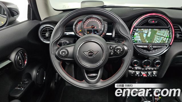Mini Cooper 2020 — photo 13