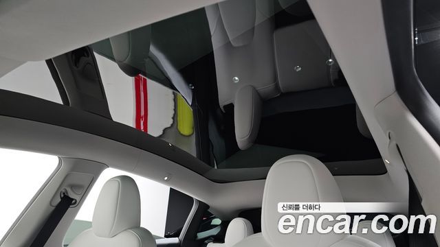 Tesla Model Y 2024 — photo 15