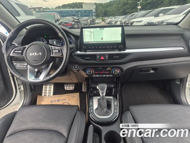 Kia K3 2024 — photo 12