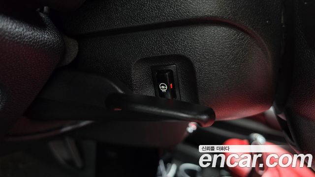 Mini Cooper Convertible 2024 — photo 30