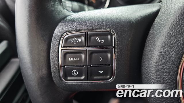 Jeep Wrangler 2016 — photo 26