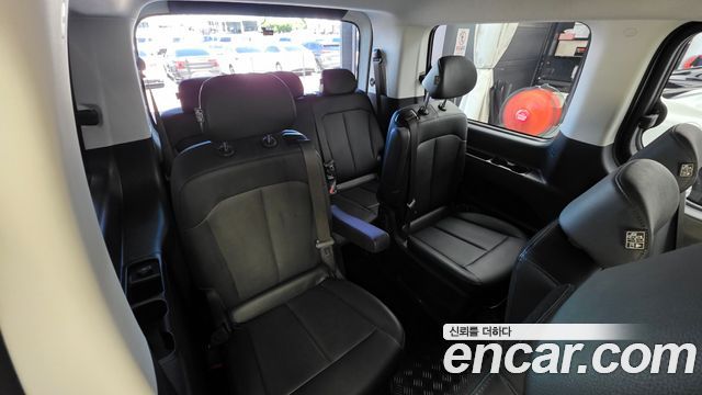 Hyundai Staria 2025 — photo 19