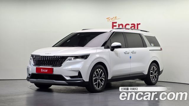 Kia Canival 2022 — photo 1