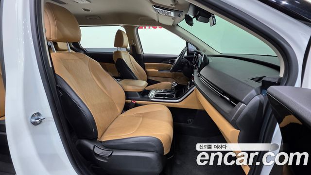 Kia Canival 2022 — photo 10
