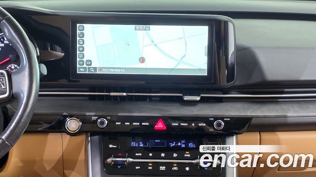 Kia Canival 2022 — photo 15