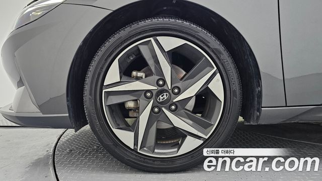 Hyundai AVANTE 2023 — photo 5
