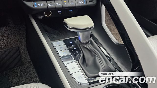 Hyundai AVANTE 2023 — photo 9