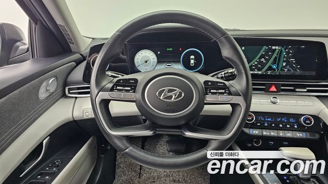 Hyundai AVANTE 2023 — photo 12