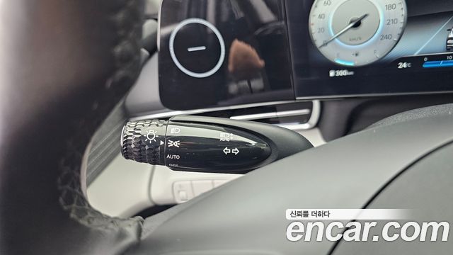 Hyundai AVANTE 2023 — photo 16