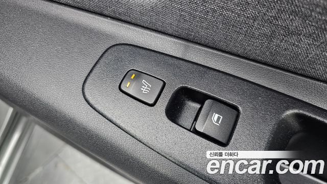 Hyundai AVANTE 2023 — photo 19