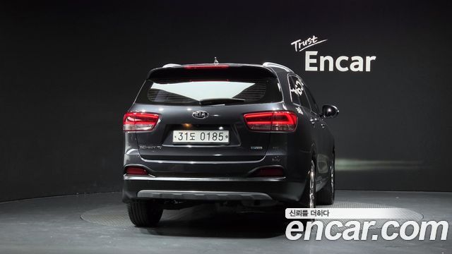 Kia Sorento 2017 — photo 4