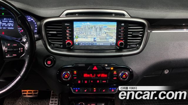 Kia Sorento 2017 — photo 13