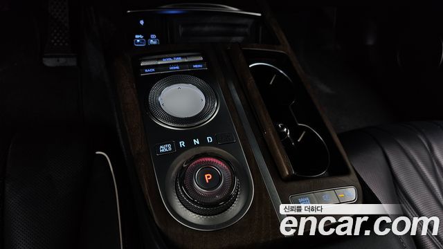 Genesis G80 2022 — photo 12
