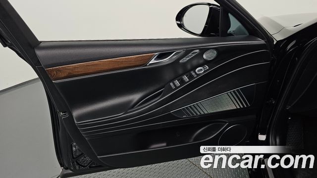 Genesis G80 2022 — photo 14