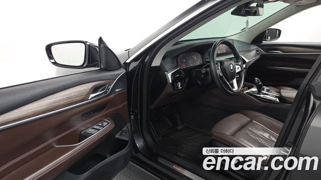 BMW Gran Turismo 2020 — photo 13