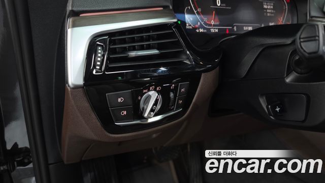 BMW Gran Turismo 2020 — photo 29