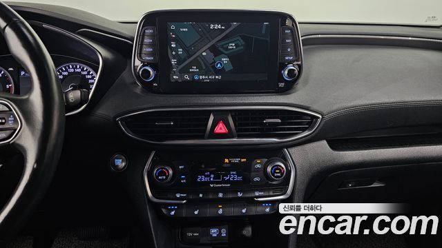 Hyundai Santafe 2019 — photo 18