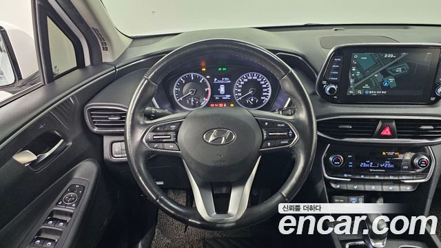 Hyundai Santafe 2019 — photo 19
