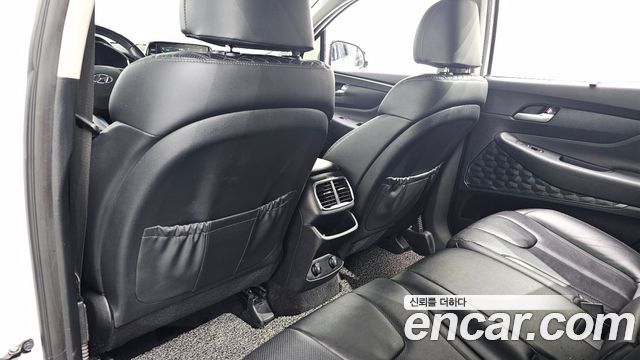 Hyundai Santafe 2019 — photo 27