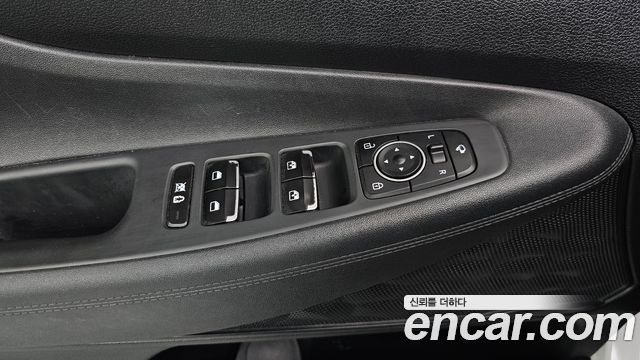 Hyundai Santafe 2019 — photo 31