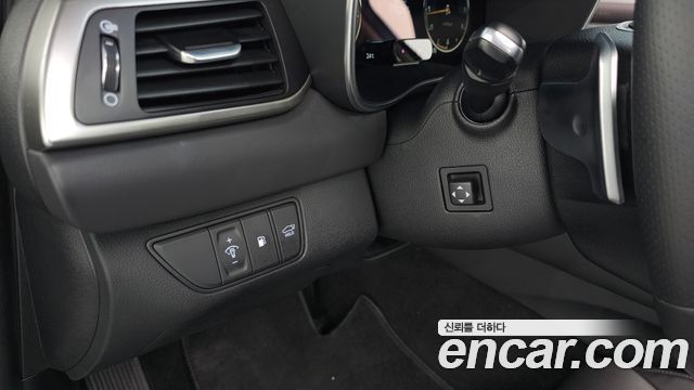 Genesis G70 2023 — photo 25