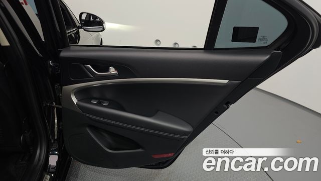 Genesis G70 2023 — photo 15