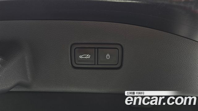Genesis G70 2023 — photo 32