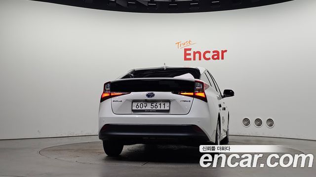 Toyota Prius 2019 — photo 4