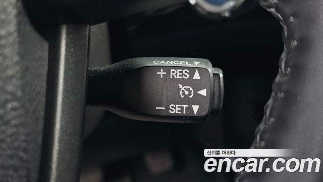 Toyota Prius 2019 — photo 15