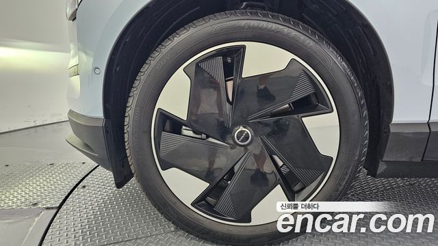 Volvo EX30 2026 — photo 5