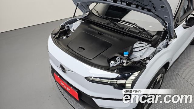 Volvo EX30 2026 — photo 6