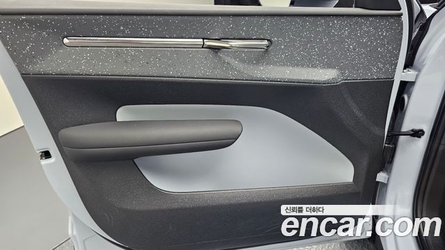 Volvo EX30 2026 — photo 14