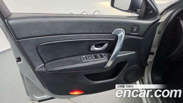Renault Korea SM5  2015 — photo 14