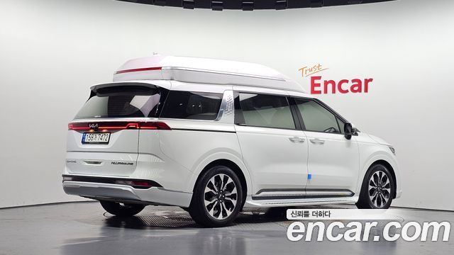 Kia Canival 2021 — photo 2