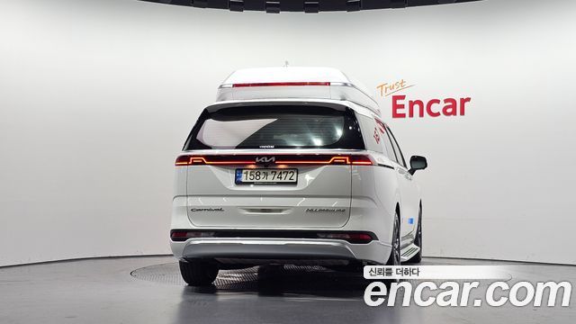 Kia Canival 2021 — photo 4