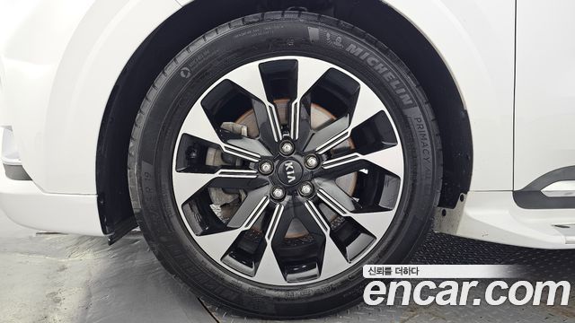 Kia Canival 2021 — photo 5