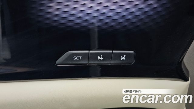 Kia Canival 2021 — photo 20
