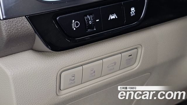 Kia Canival 2021 — photo 21