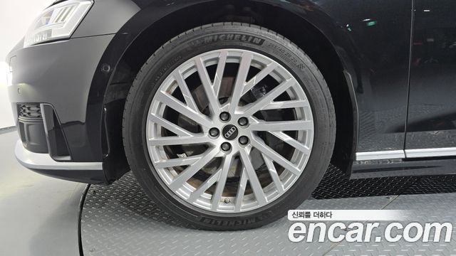 Audi A8 2021 — photo 5
