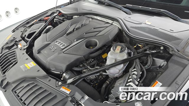 Audi A8 2021 — photo 6