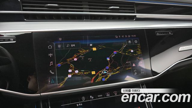Audi A8 2021 — photo 23