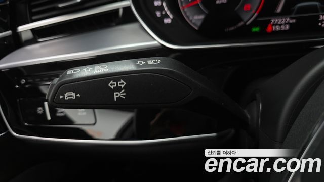 Audi A8 2021 — photo 33